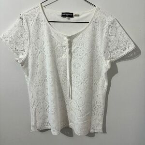 Karl Lagerfeld lace short sleeve white  blouse Sz LG.  A712